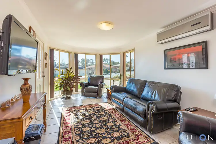 4 Dent Place, Conder ACT 2906