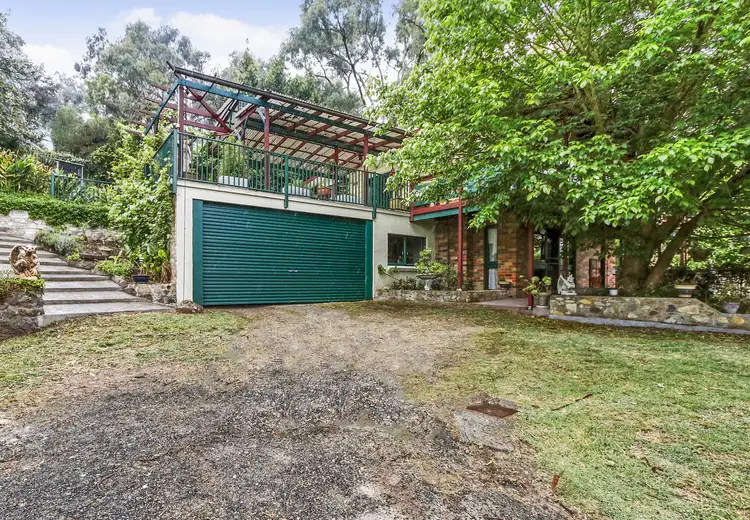 64 Commercial Road, Mount Evelyn VIC 3796