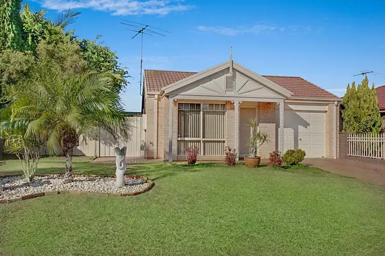 19 Airlie Crescent, Cecil Hills NSW 2171
