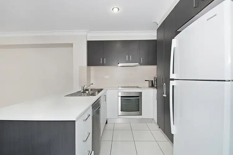 10 Chamomile Street, Springfield Lakes QLD 4300