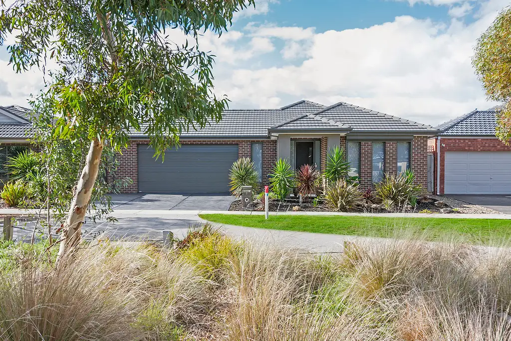 Main view of Homely house listing, 8 Ginninderry Grange, Mernda VIC 3754