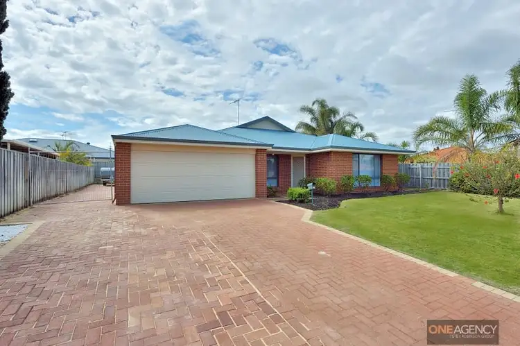 11 Aldenham Heights, Halls Head WA 6210
