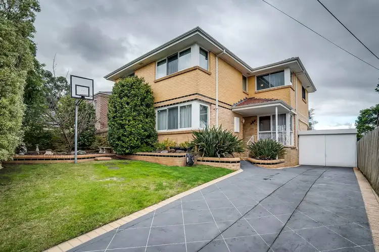 14 Robert Street, Burwood East VIC 3151