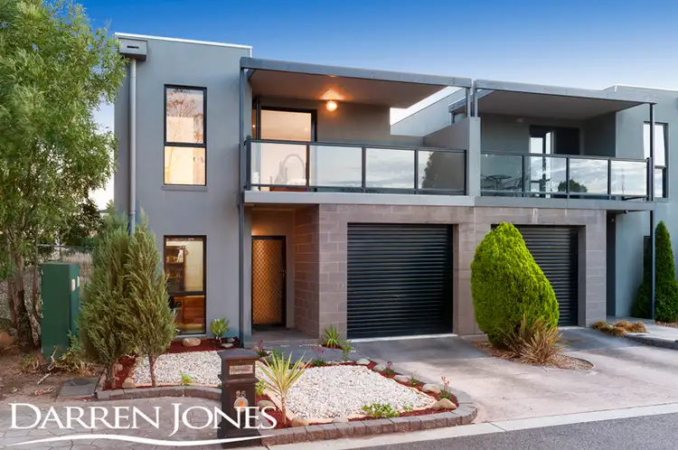 25 Diamond Boulevard, Greensborough VIC 3088