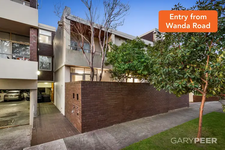 2/1 Muntz Street, Caulfield North VIC 3161