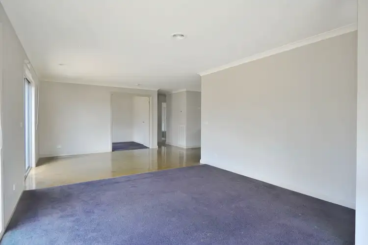 Sixth view of Homely townhouse listing, 11a Cecile Court, Ballarat East VIC 3350