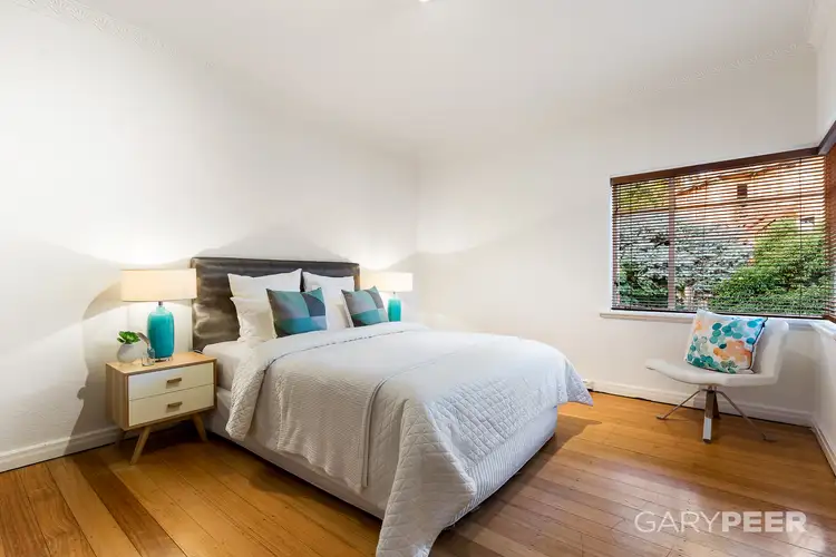Third view of Homely apartment listing, 4/3 Eildon Court, St Kilda VIC 3182