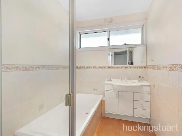 Fifth view of Homely house listing, 17 Lincoln Drive, Cheltenham VIC 3192