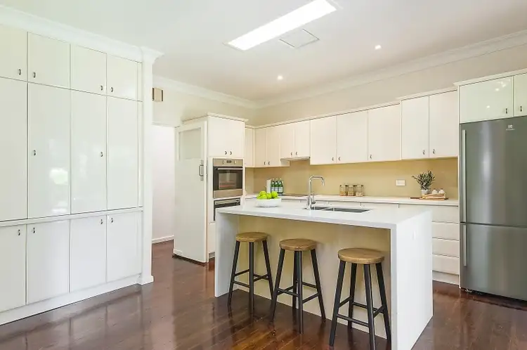 2A Clissold  Road, Wahroonga NSW 2076