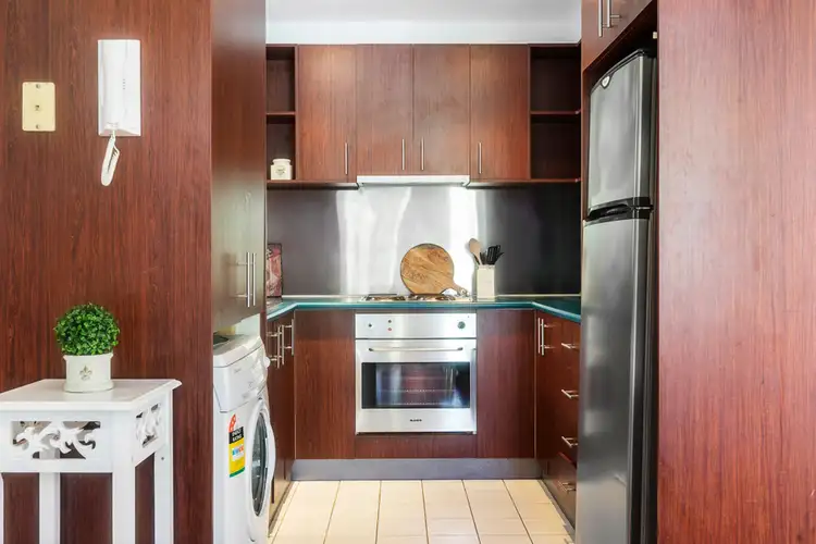Fourth view of Homely apartment listing, 5/89 Ormond Road, Elwood VIC 3184