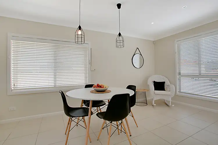 Fifth view of Homely house listing, 8 Scottsdale Circuit, West Hoxton NSW 2171