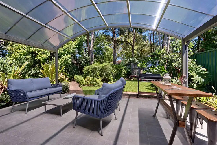 15 Centre Crescent, Blaxland NSW 2774