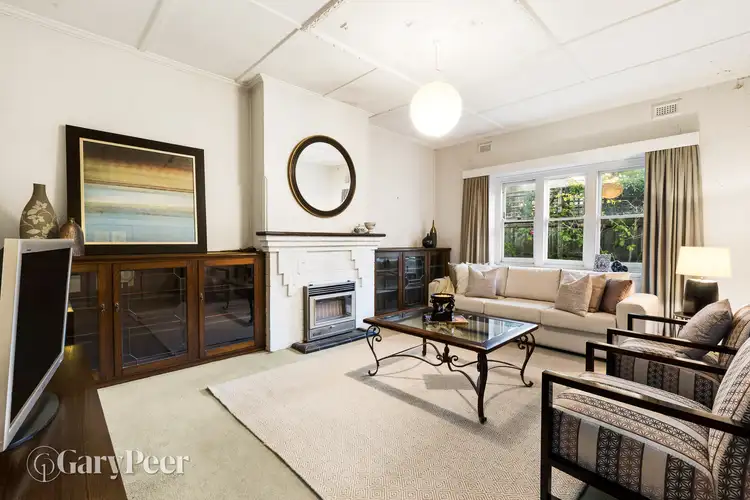 Second view of Homely house listing, 2 Oak Crescent, Caulfield North VIC 3161