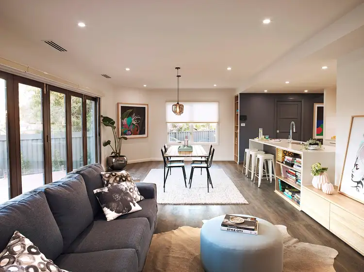 Fifth view of Homely house listing, 5 Florida Court, Moorabbin VIC 3189