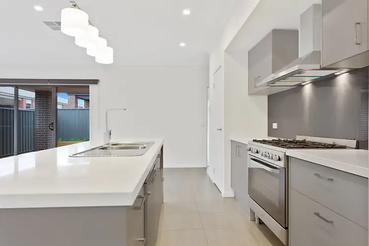 Second view of Homely house listing, 10 Ixora Crescent, Manor Lakes VIC 3024