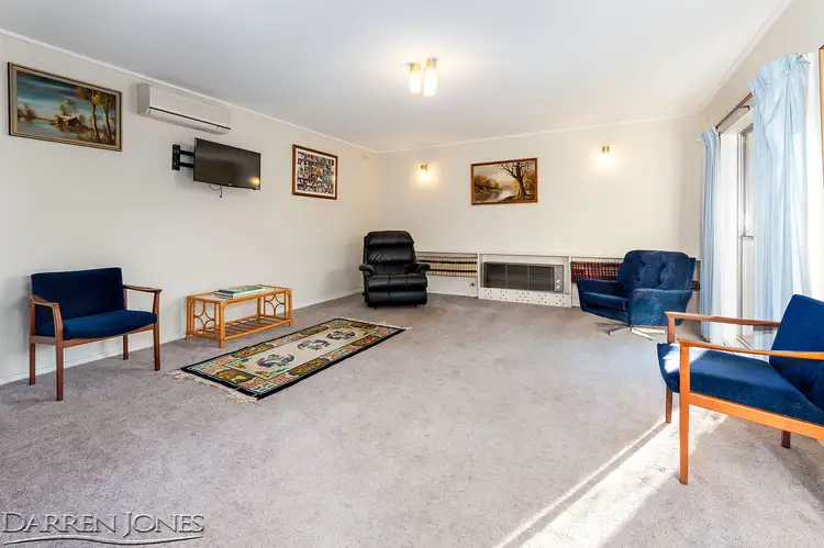 Second view of Homely house listing, 10 Dendaryl Drive, Bundoora VIC 3083