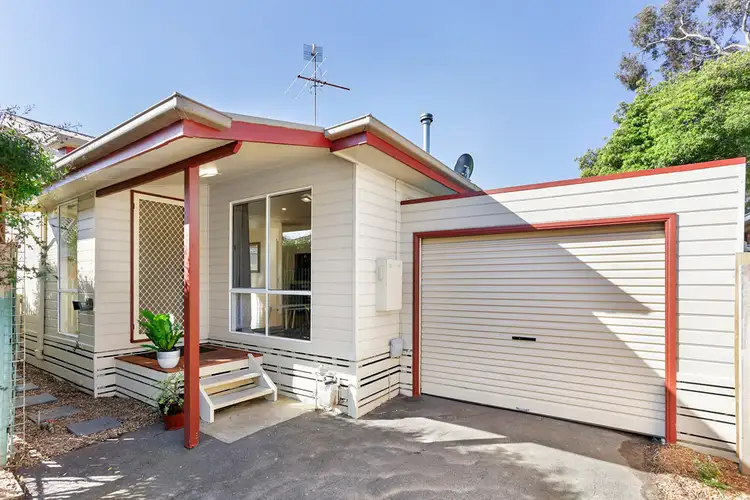 2/188 Henry Street, Greensborough VIC 3088
