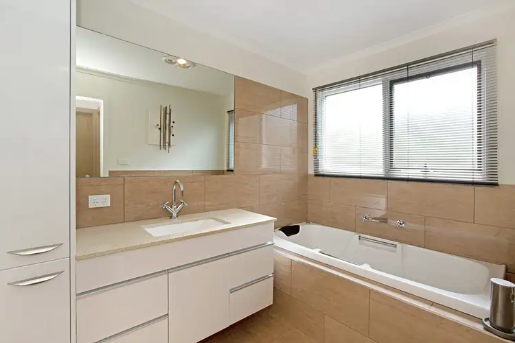 Fifth view of Homely house listing, 3 Alexander Court, Warranwood VIC 3134
