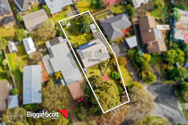 11 Foster Crescent, Knoxfield VIC 3180