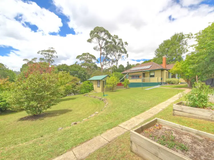 5 Darling Avenue, Upwey VIC 3158