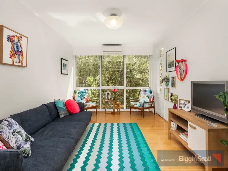 26 Charnwood Crescent