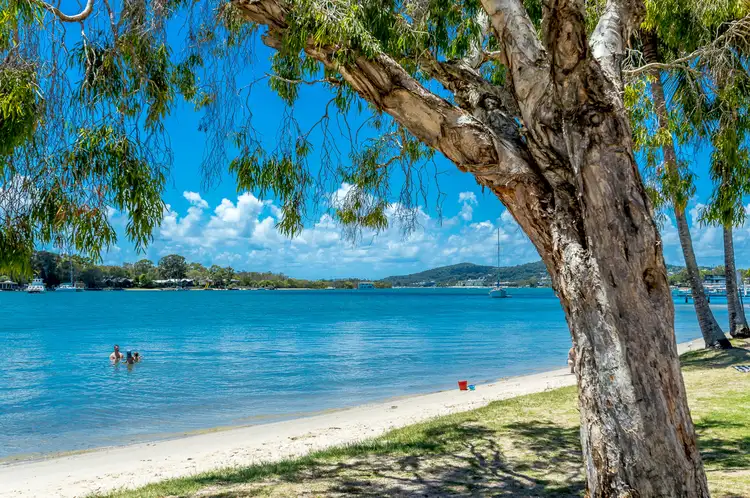 8 & 9/7 Albert Street, Noosaville QLD 4566