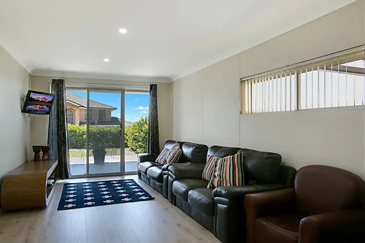 Seventh view of Homely house listing, 8 Scottsdale Circuit, West Hoxton NSW 2171