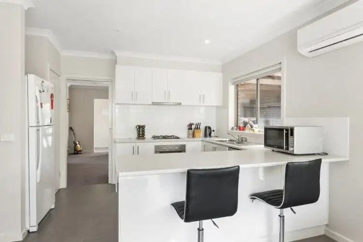 Sixth view of Homely townhouse listing, 2/519 Bond Street, Golden Point VIC 3350