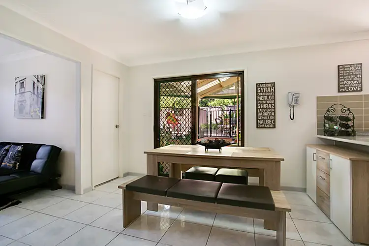 Fourth view of Homely house listing, 10 Quinn Place, Prairiewood NSW 2176