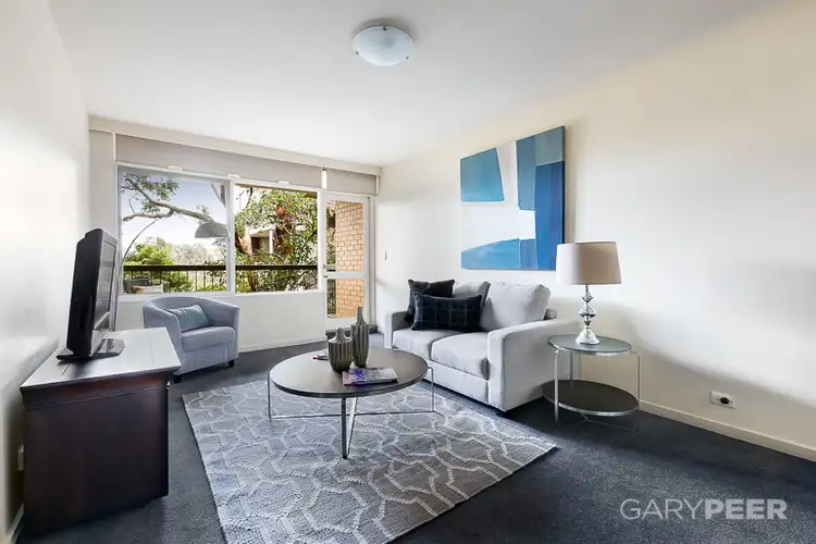 12/8 Hughenden Road, St Kilda East VIC 3183