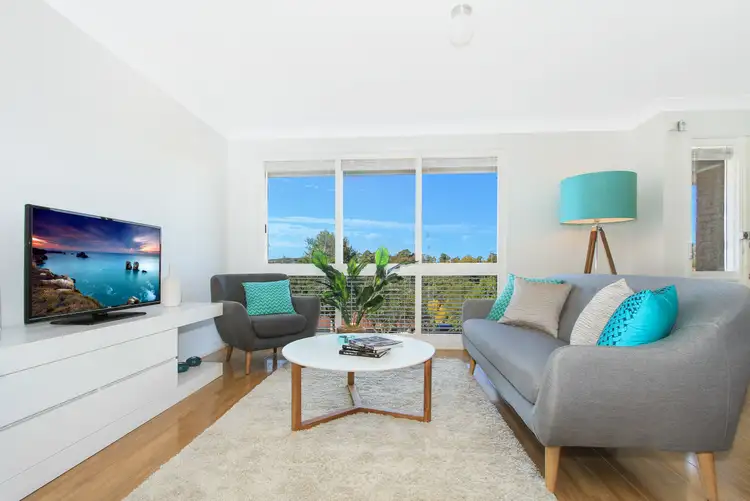 4 Noonga Place, Cordeaux Heights NSW 2526
