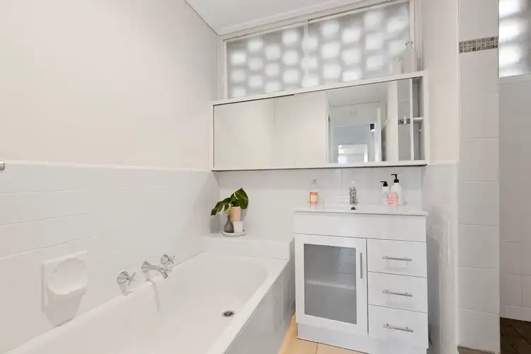 Sixth view of Homely apartment listing, 11/10 Khartoum Street, Caulfield North VIC 3161