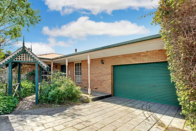 5 Gleneagles Court, Croydon VIC 3136