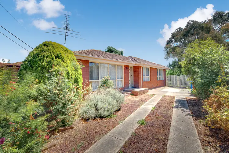 15 Rosalie Avenue, Cranbourne VIC 3977