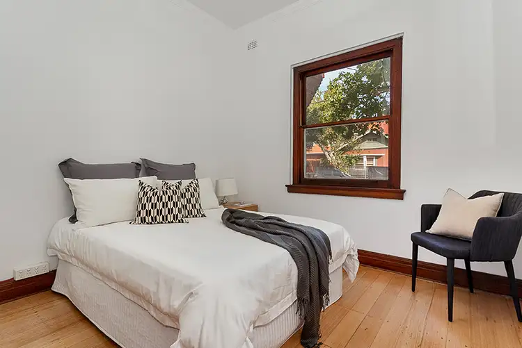Sixth view of Homely apartment listing, 2/30B Mitford Street, Elwood VIC 3184