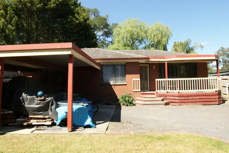 300 Warburton Highway, Wandin North VIC 3139
