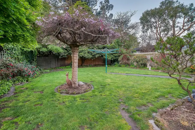 Fifth view of Homely house listing, 33 Gladesville Drive, Kilsyth VIC 3137