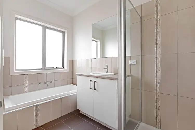 Fifth view of Homely house listing, 2/17 Marna Street, Healesville VIC 3777