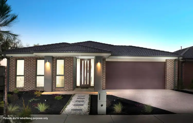 54 Crepe Avenue, Cranbourne West VIC 3977