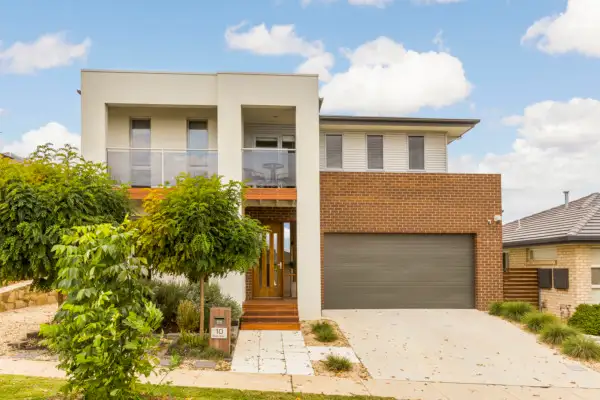 10 Rickman Street, Forde ACT 2914