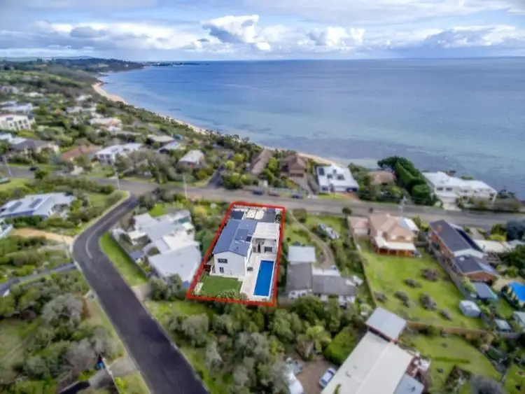 9 Kunyung Road, Mount Eliza VIC 3930