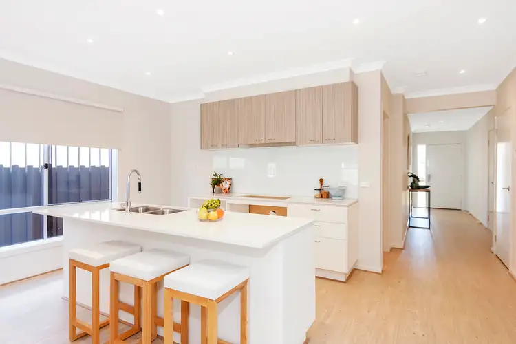 Second view of Homely house listing, 7 Saphire Way, Mernda VIC 3754