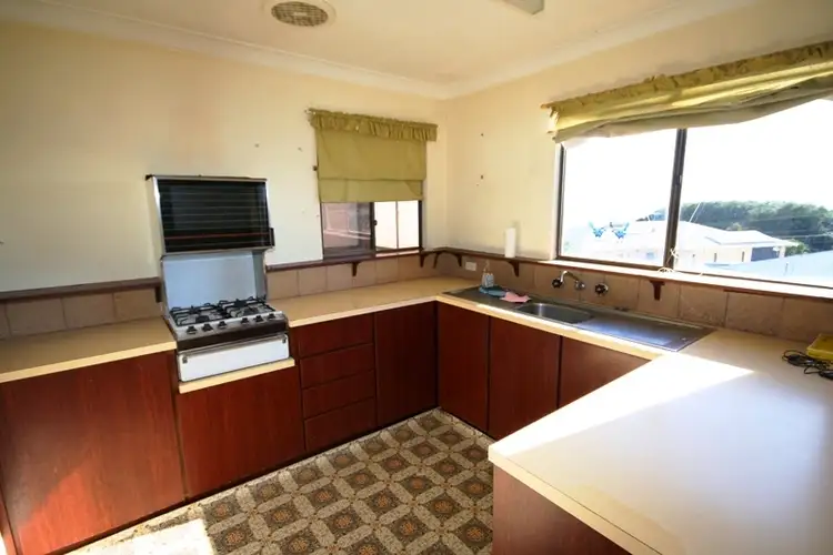 Third view of Homely house listing, 6 Seabreeze Court, Peppermint Grove Beach WA 6271