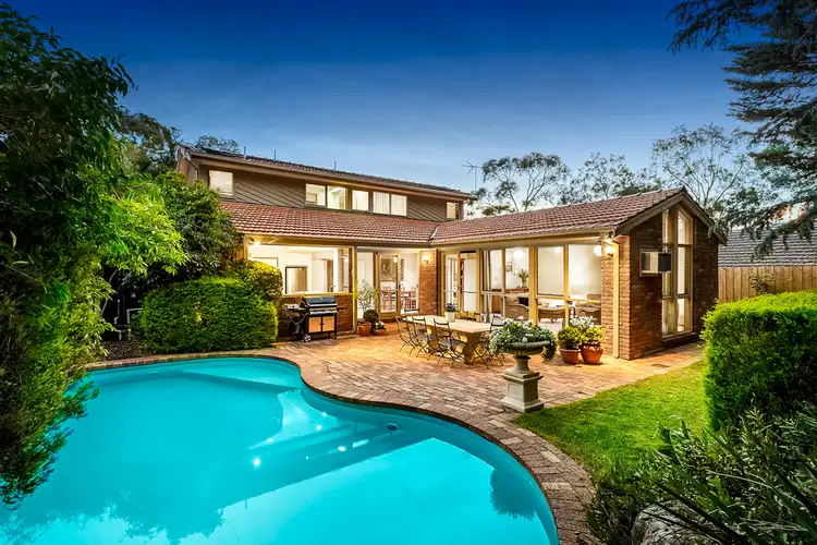 16 Wooded Way, Montmorency VIC 3094