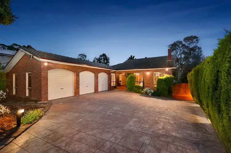 19 Aanensen Court, Montmorency VIC 3094