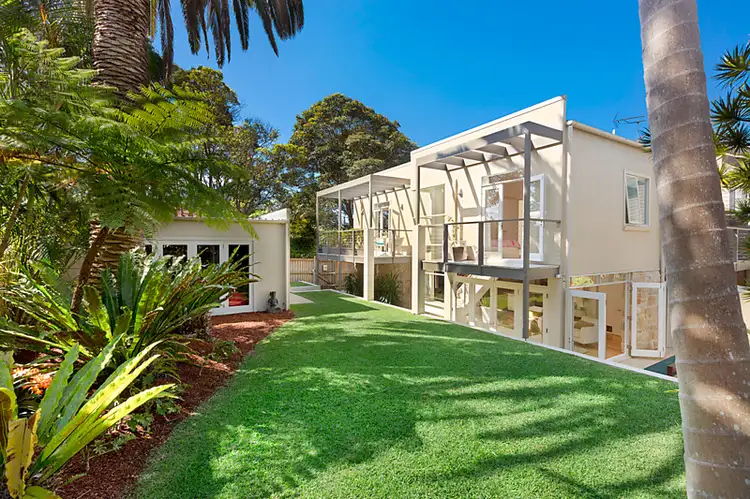 12 Surfers Parade, Freshwater NSW 2096