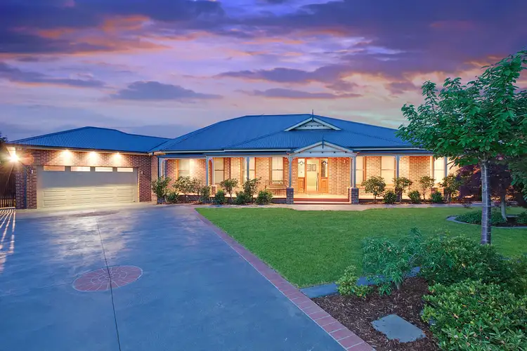 21 Holmwood Crescent, Doreen VIC 3754