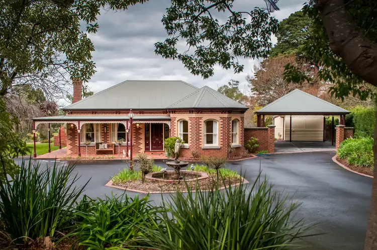 330 Glenfern Road, Upwey VIC 3158