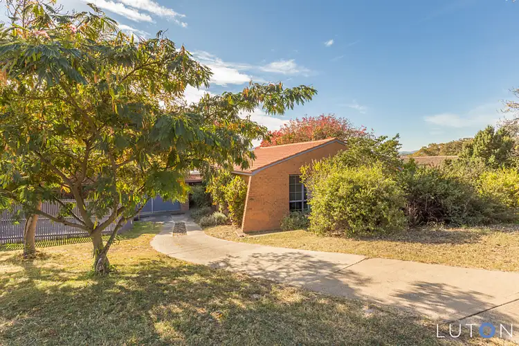 36 Williamson Street, Holder ACT 2611