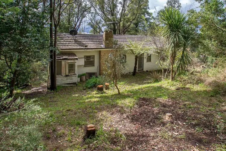 12 Scenic Crescent, Kalorama VIC 3766